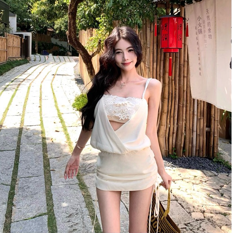 夏季甜美纯欲度假风立体绣花雪纺吊带连衣裙女性感抽绳包臀短裙女