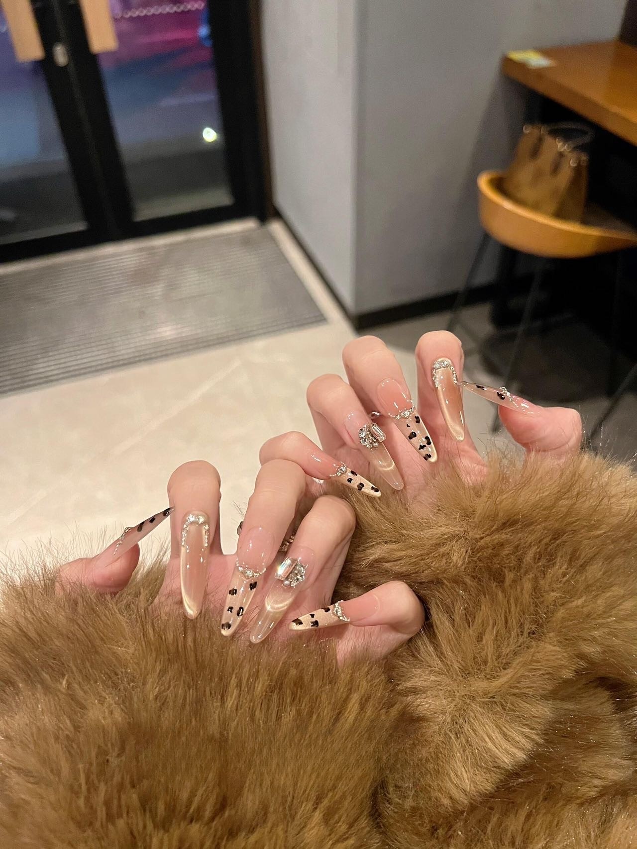 香槟金渐变手绘豹纹手工穿戴甲法式高级爆闪碎钻猫眼显白可卸美甲,彩妆/香水/美妆工具,穿戴甲/甲片,淘宝优惠券,粉丝福利购,淘宝优惠卷