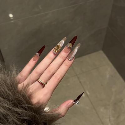 辣妹爆闪钻猫眼焦糖细狗长尖美甲