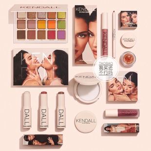 现货Kylie x Kendall金小妹肯豆终于合体 眼影盘唇釉高光粉饼唇彩