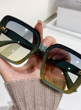 太阳眼镜女无边大框2024新款防晒防紫外线大脸显瘦墨镜炫彩遮阳镜