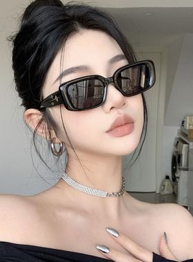 太阳眼镜女小框防紫外线猫眼2024新款复古欧美长方形防晒街拍墨镜