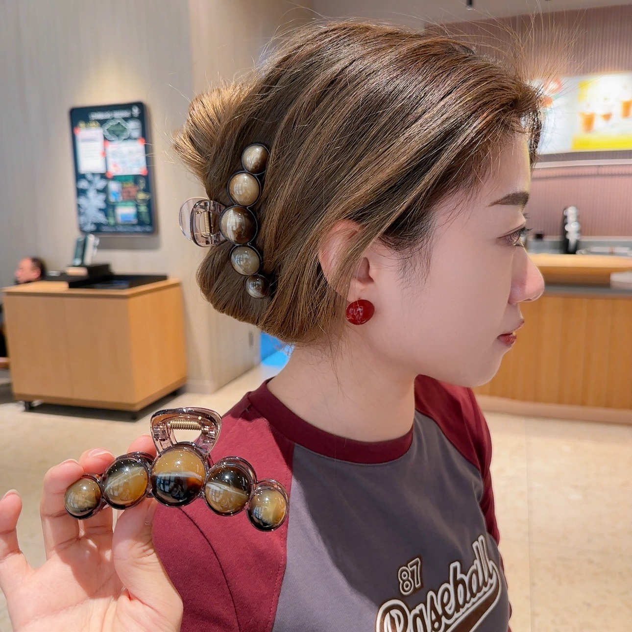 抓夹精致简约后脑勺鲨鱼夹发饰