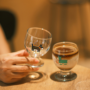 原创萌犬杯杯 可爱雨衣小狗玻璃高脚杯牛奶咖啡杯饮料水杯子酒杯