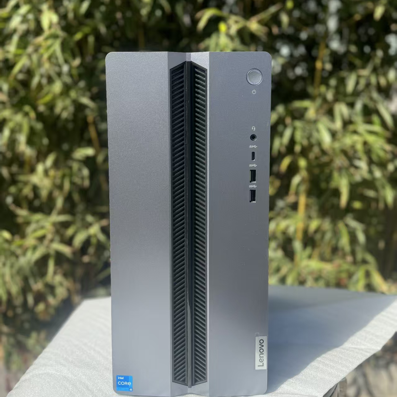 联想台式GeekPro准系统主机