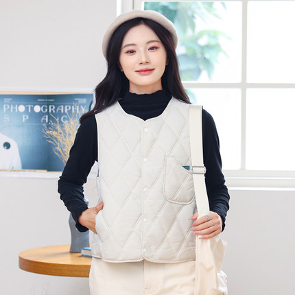 新款棉马甲女大衣内搭马夹叠穿2025秋冬轻薄短款休闲百搭外穿背心