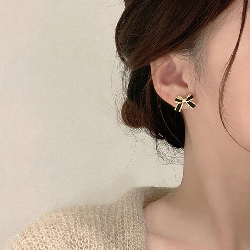 法式蝴蝶结耳钉女小众设计感独特耳环轻奢高级感秋冬耳饰