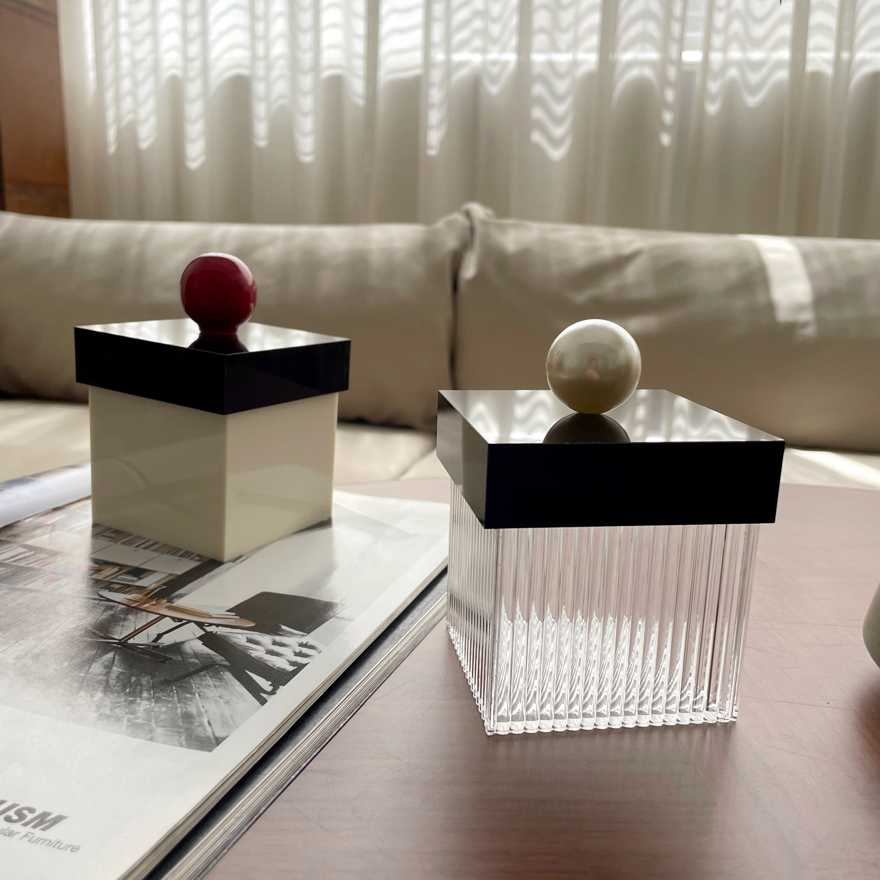 ins高颜值亚克力棉签牙线收纳盒