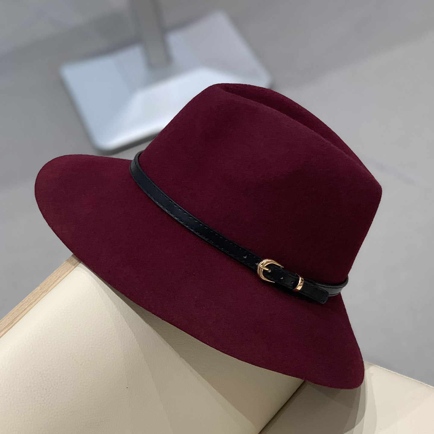 英伦风复古羊毛呢爵士帽男女秋冬百搭皮带扣装饰大檐礼帽盆帽组合