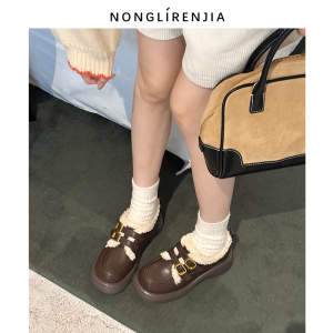 弄里人佳大码女鞋41-43单鞋毛毛鞋英伦加绒棉鞋小皮鞋40 42宽胖脚
