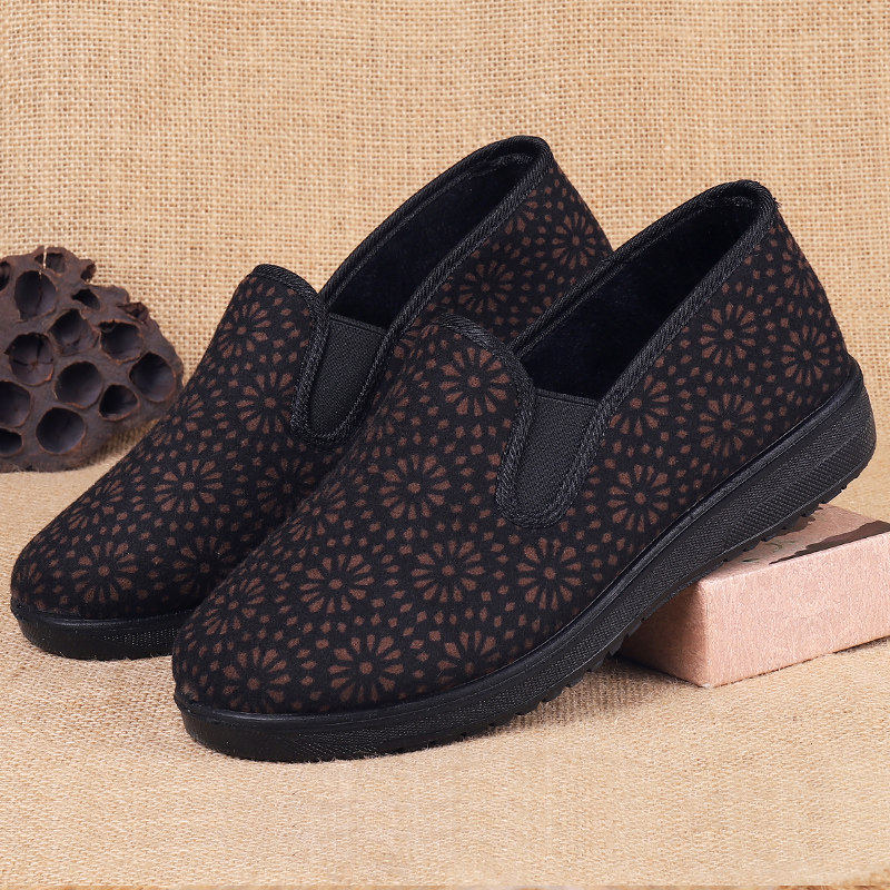 老北京布鞋女秋冬薄绒妈妈棉鞋平底防滑老人鞋软底舒适保暖奶奶鞋