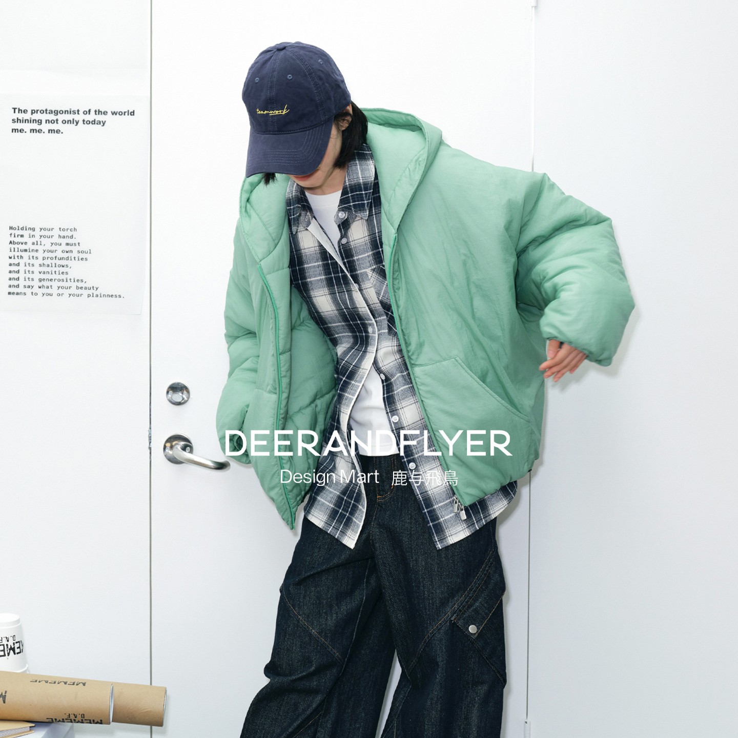 绗棉连身袖两色短款连帽棉服外套