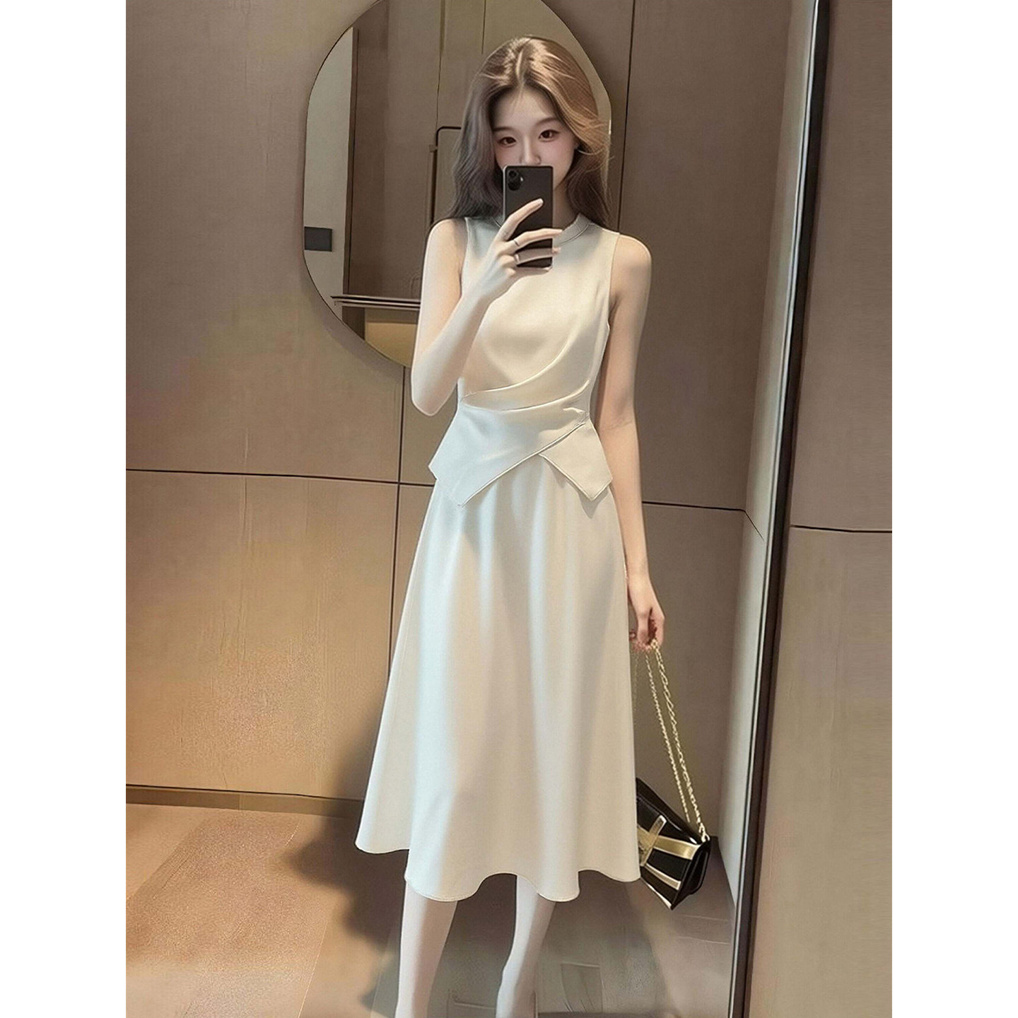 高级感白色无袖背心连衣裙子女2026新款夏季特别漂亮掐腰套装长裙