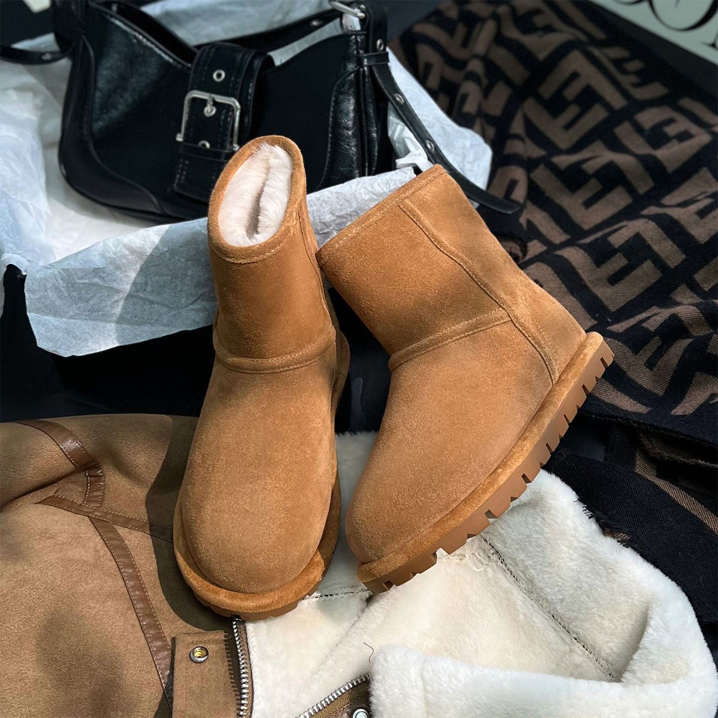 蚂蚁之恋冬款新款绒暖风尚雪地靴女款加绒保暖棉靴短筒舒适外穿