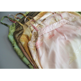 售完无补 微瑕清仓 原创汉服吊带仿宋抹雪纺剪花 背心女内搭现货