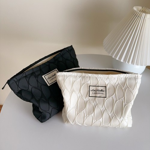 高级感大容量手拿ins洗漱便携包