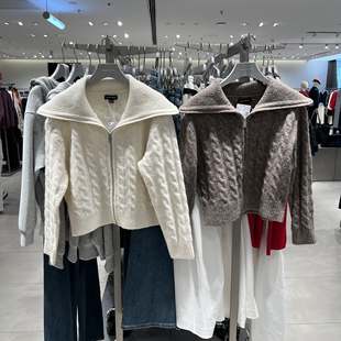 UR国内代购2026春季女琥珀流光风翻领双拉链红色针织衫UWM950121