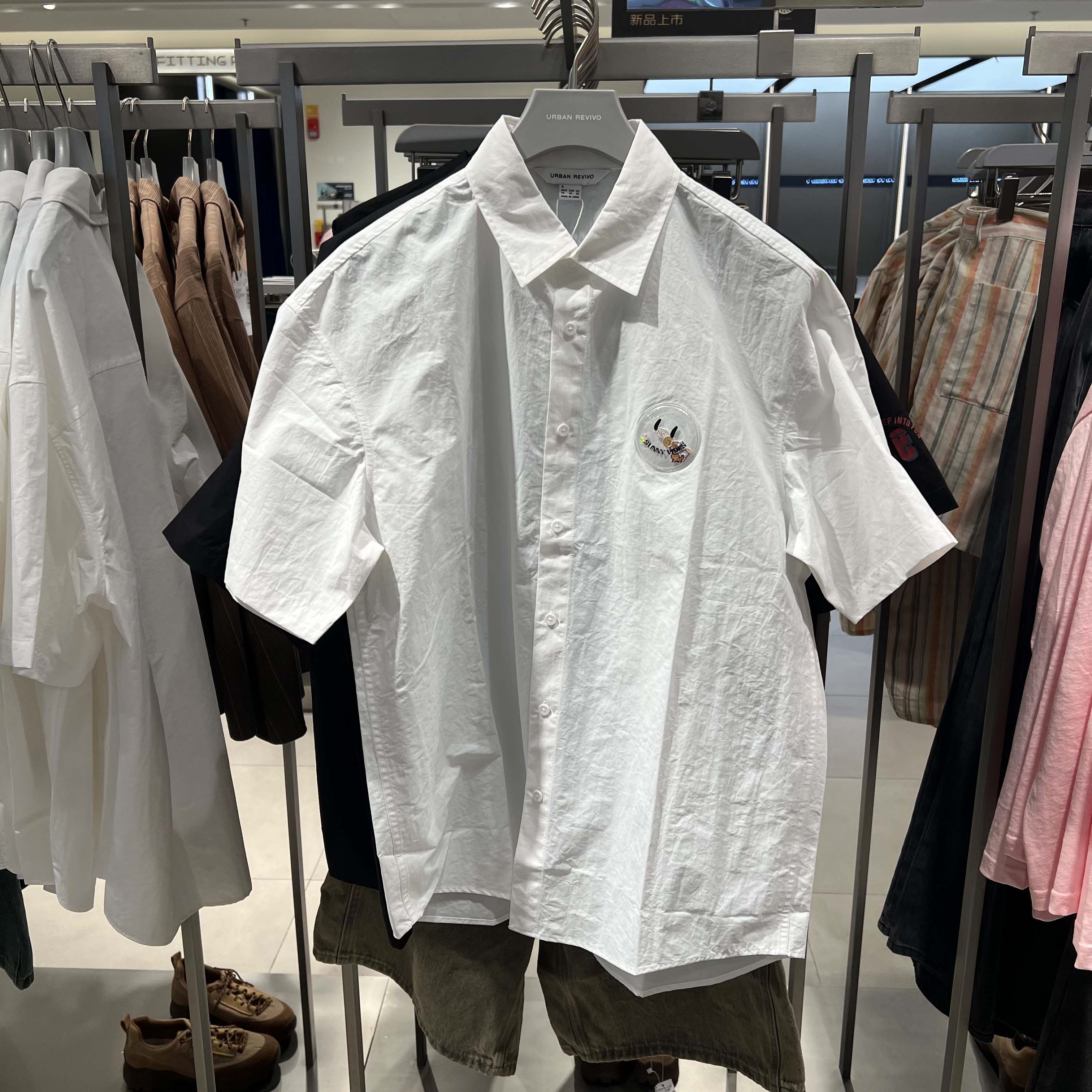 UR国内代购2026夏季男装潮流创意趣味摇摇乐开襟衬衫UUV260035