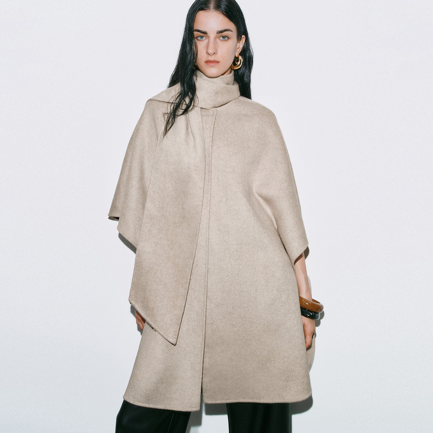 UR国内代购2025冬季女装流光风斗篷式含羊毛大衣外套UWG150063