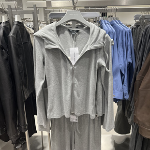 UR国内代购2025秋季女装潮流连帽抽绳假两件修身外套UWJ150111