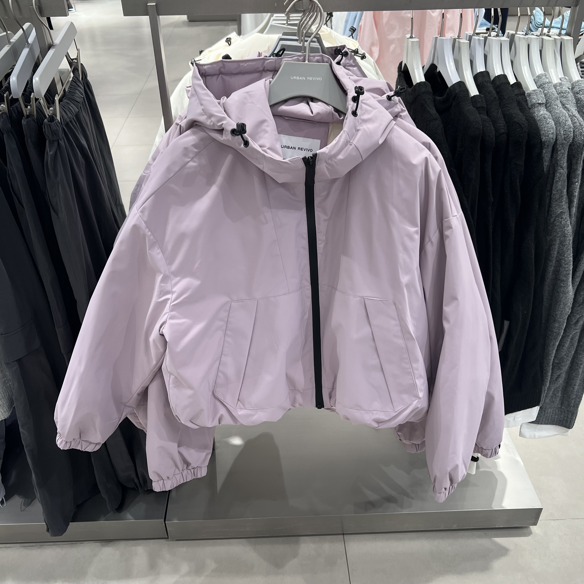 UR国内代购2025冬季女装户外休闲拉链抽绳连帽羽绒外套UYY150095