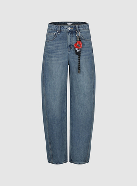 UR国内代购2026春季女装潮流水洗趣味挂饰弯刀牛仔裤UYV860045