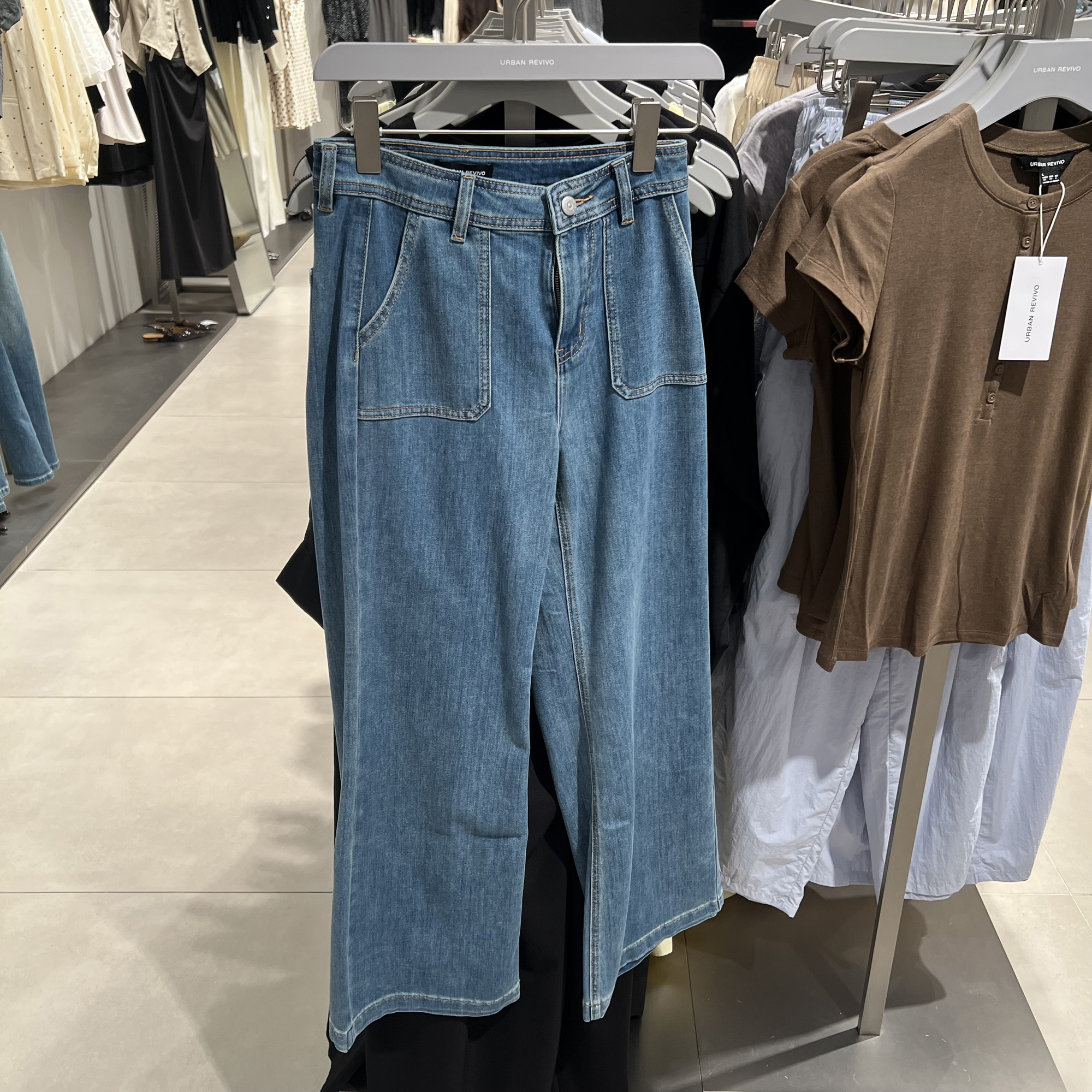 UR国内代购2025秋季女装复古休闲洗水百搭喇叭牛仔长裤UWM850174