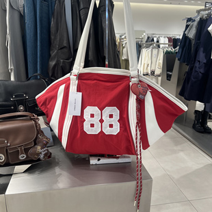 UR国内代购2025秋季女士时尚百搭复古运动风托特单肩包UAYB50165