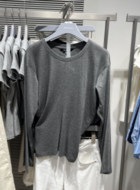 UR国内代购2025秋季女装气质设计感褶皱后背开衩圆领T恤UWU450039