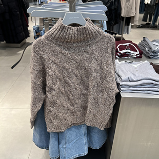 UR国内代购2026春季女装琥珀流光风休闲绞花立领针织衫UWH950128