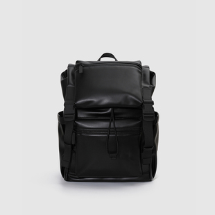 UR国内代购2025秋季男士时尚简约百搭商务通勤风背包UAMB50137