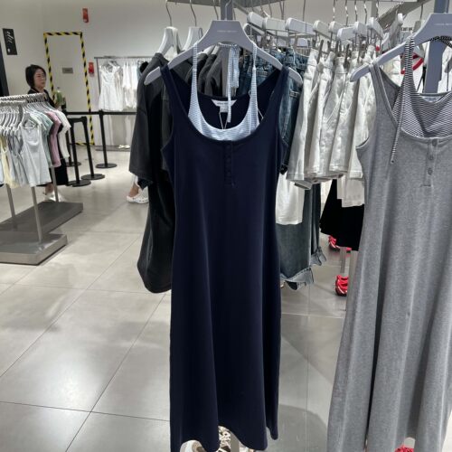 UR国内代购2026夏季女装休闲真两件条纹挂脖系带连衣裙UYY760098