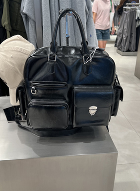 UR国内代购2025秋季女士亮面复古感学院风多口袋背包UAYB50171