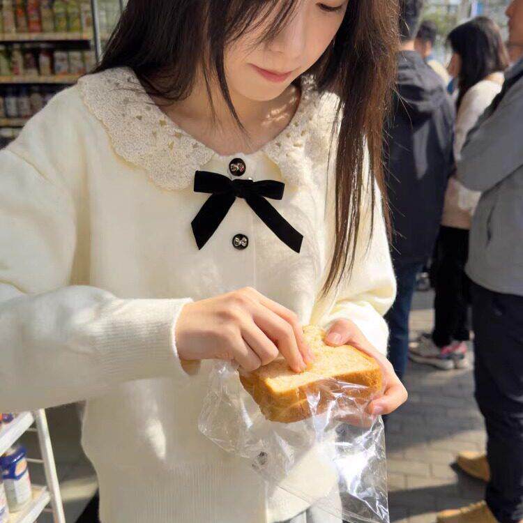 韩系蕾丝娃娃领针织开衫上衣女秋冬宽松甜美少女保暖百搭毛衣外套