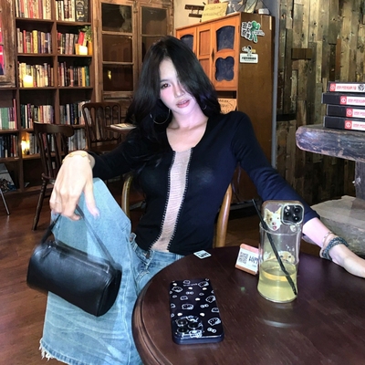 性感美式辣妹设计感链条八分袖镂空T恤女春秋季修身内搭短款上衣