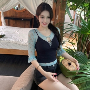 韩系辣妹春秋季叠穿上衣两件套装女网纱碎花半袖T恤修身吊带背心