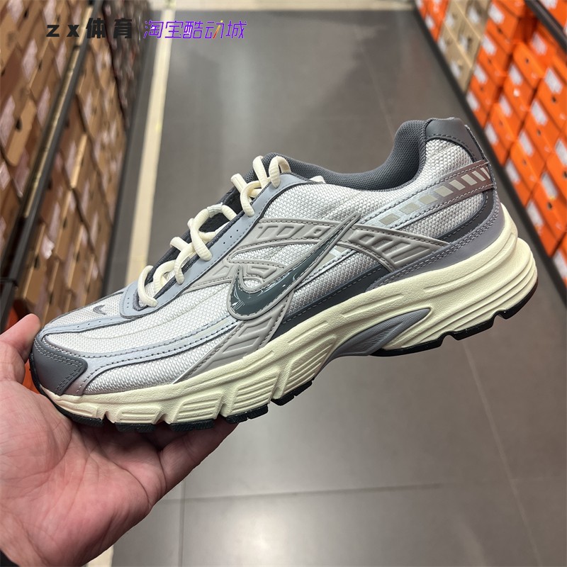 耐克Nike低帮运动休闲跑步鞋