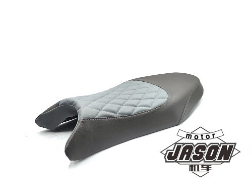 赛科龙RE3复古座垫分色皮鞍座