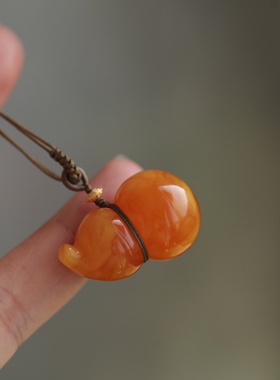 高端定制天然老花蜡立体雕刻葫芦吊坠圆润饱满配手工绳松石萤石63