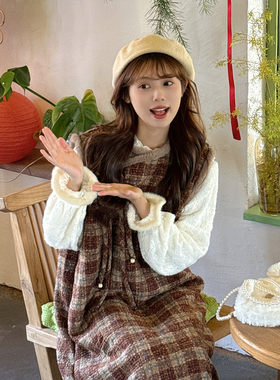 少女蝴蝶结毛绒绒背心裙叠穿长裙