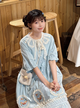 森系温柔少女浅蓝色田园风拼接蕾丝短袖连衣裙娃娃裙显瘦长裙子