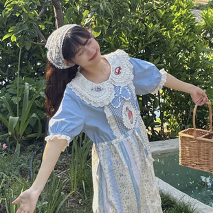 森系甜美蕾丝花边娃娃领收腰连衣裙温柔浅蓝色碎花拼接少女长裙
