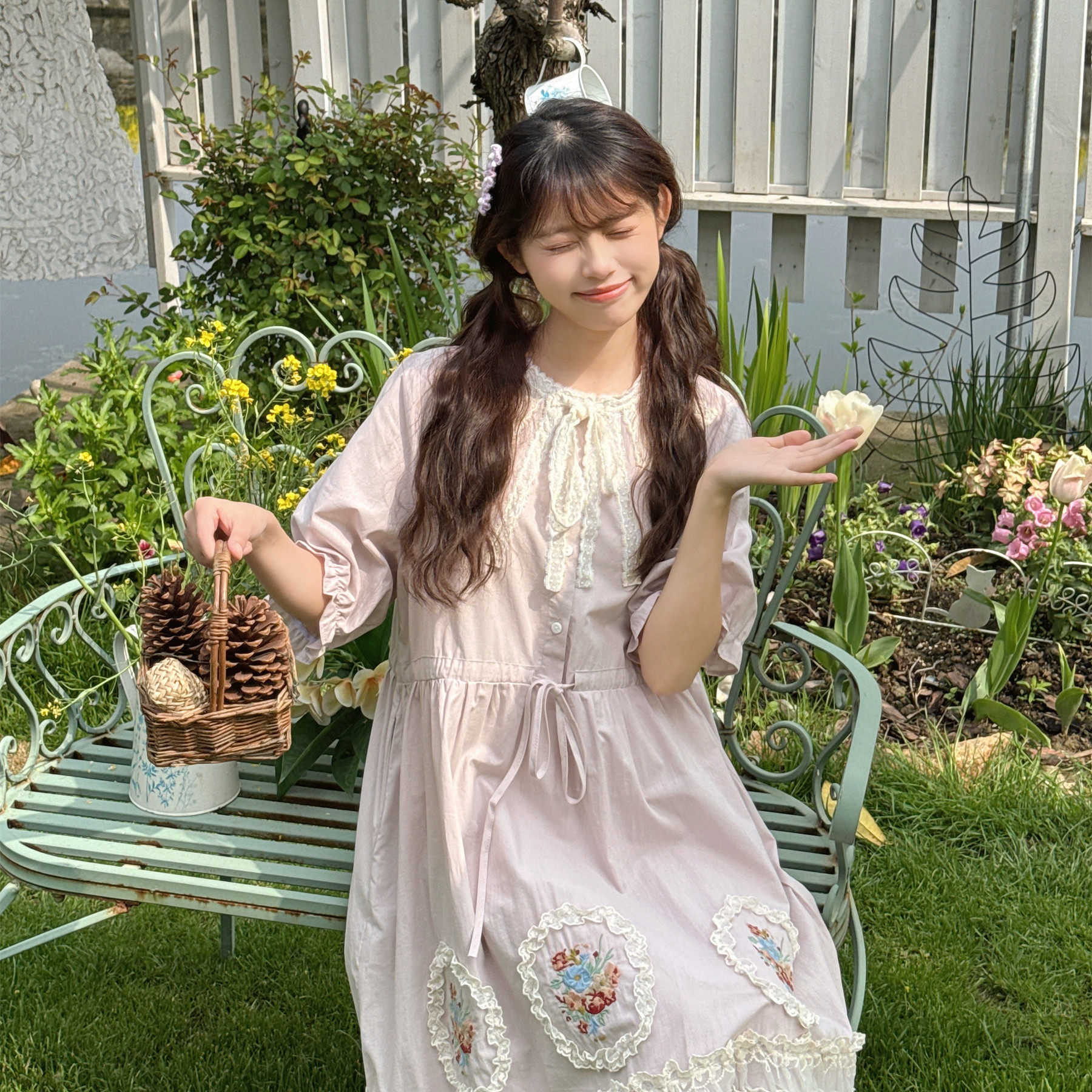 森系少女蕾丝蝴蝶结田园风浅紫色短袖连衣裙复古刺绣娃娃裙长裙子