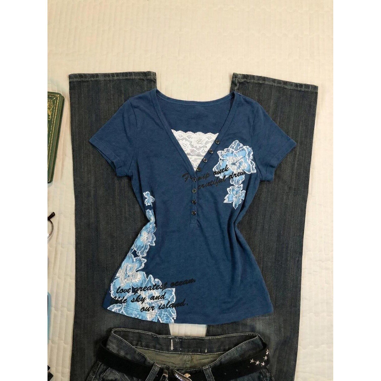 美式复古蓝色花朵印花短袖T恤女夏季蕾丝拼接收腰修身设计感上衣