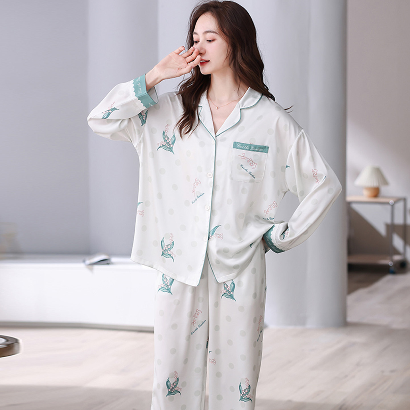 睡衣女春秋季长袖长裤薄款中年大码200斤女款秋季家居服冰丝套装