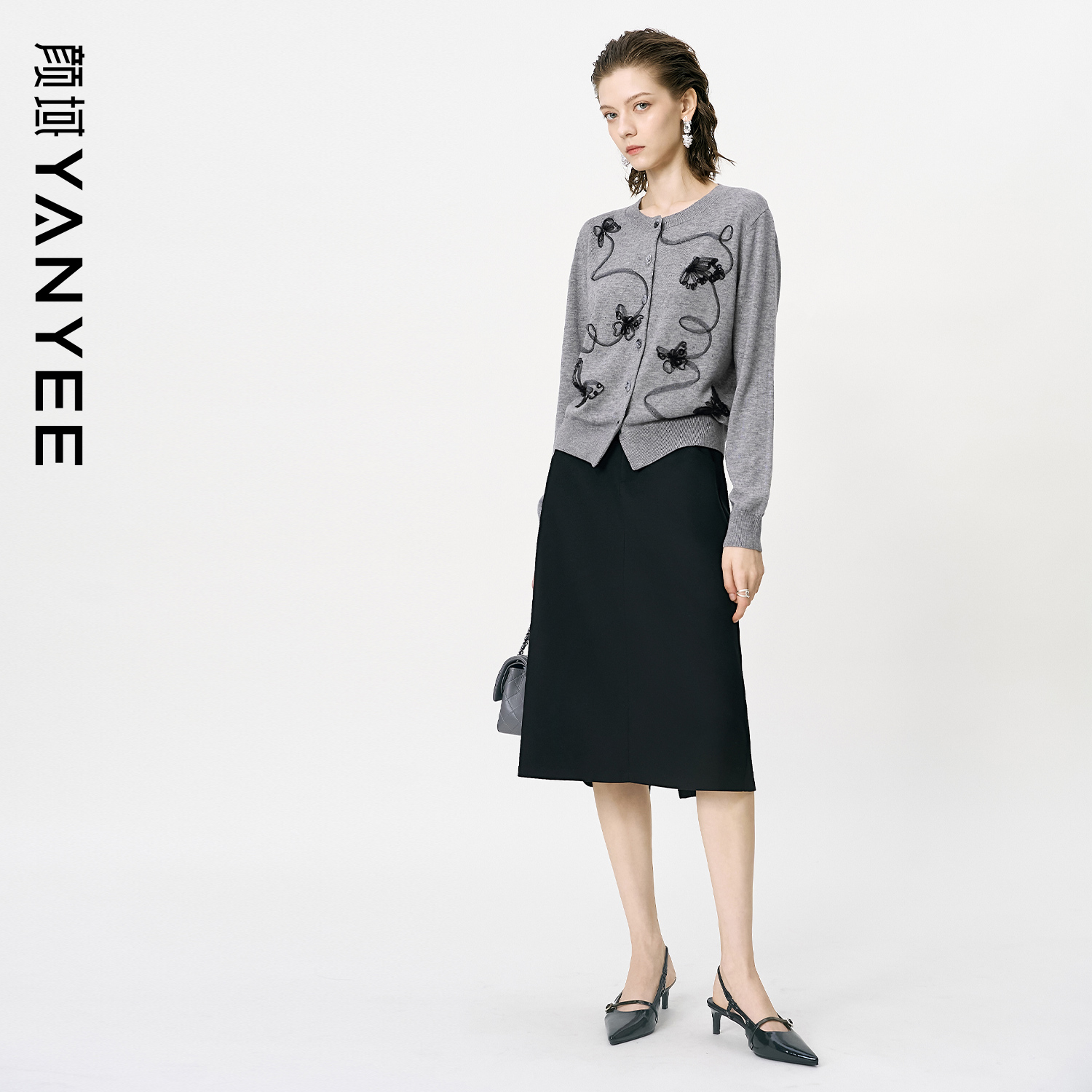 颜域长袖针织毛衫半身裙两件套女