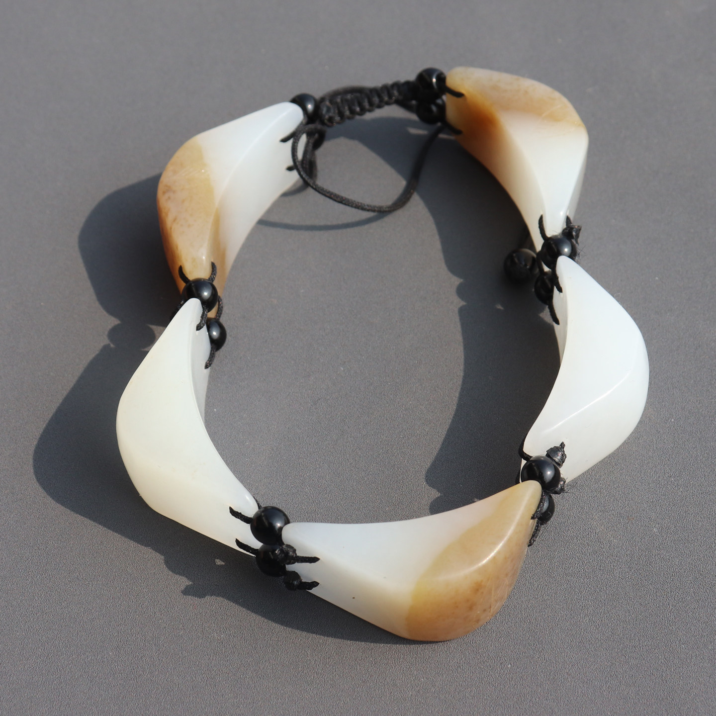 惊呆了方言和田玉精品油糯俄罗斯特色老坑料糖白玉豪华手链手串A8