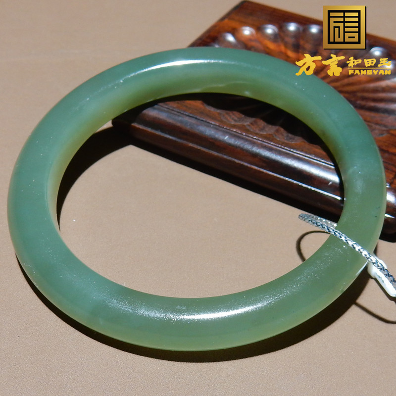罕见方言和田玉佩戴级青海老坑料细腻高冰湖水绿60mm宽条手镯O8
