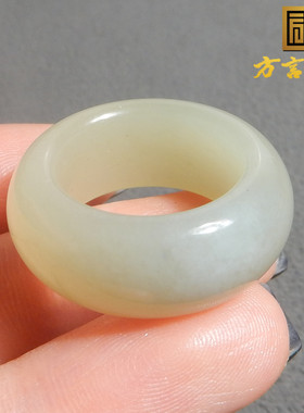 方言和田玉精品罕见新疆细腻油润且末黄口带蓝皮17mm戒指扳指A10