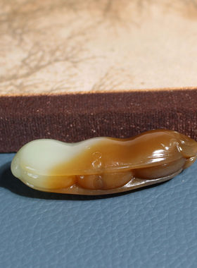 玉禧珠宝新疆和田玉且末老料油润细腻红糖白玉福豆豆荚吊坠挂件A9